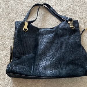 Black Vince Camuto purse